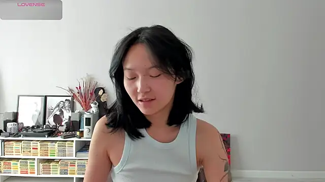 Snapshot of ailey_chao chatting on July 13, 4:12 am ailey chao online show from July 13, 4:12 am