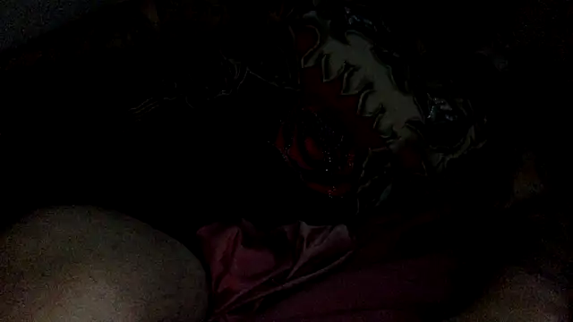 Snapshot of chubbycloudybottom chatting on November 1, 12:32 pm chubbycloudybottom online show from November 1, 12:32 pm