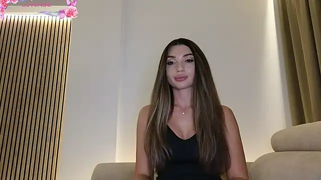 Snapshot of ReyaSophia chatting on October 12, 7:59 pm ReyaSophia online show from October 12, 7:59 pm