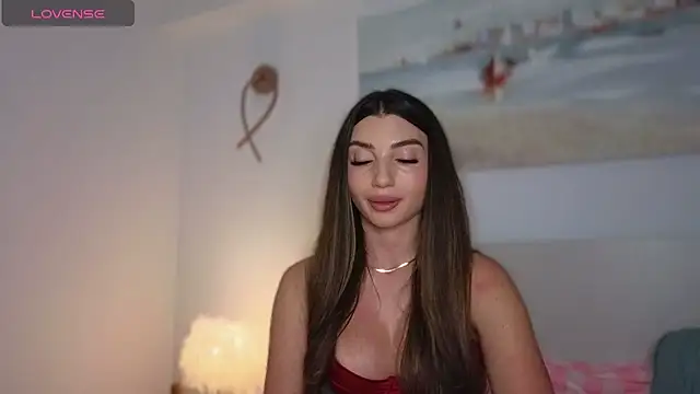 ReyaSophia online show from April 3, 8:15 pm