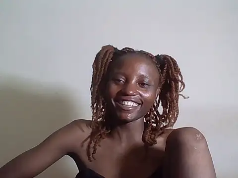 Snapshot of SexyNeedle22 chatting on May 21, 7:55 pm SexyNeedle22 online show from May 21, 7:55 pm