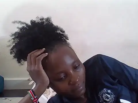 Snapshot of SexyNeedle22 chatting on July 1, 9:31 am SexyNeedle22 online show from July 1, 9:31 am