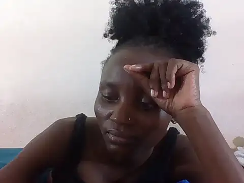 Snapshot of SexyNeedle22 chatting on June 22, 7:22 pm SexyNeedle22 online show from June 22, 7:22 pm