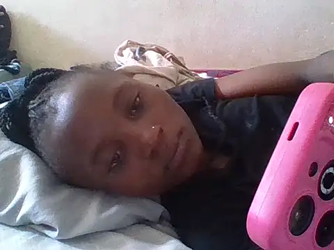 Snapshot of SexyNeedle22 chatting on April 30, 8:43 am SexyNeedle22 online show from April 30, 8:43 am
