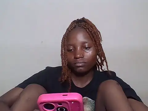 Snapshot of SexyNeedle22 chatting on May 11, 8:17 pm SexyNeedle22 online show from May 11, 8:17 pm