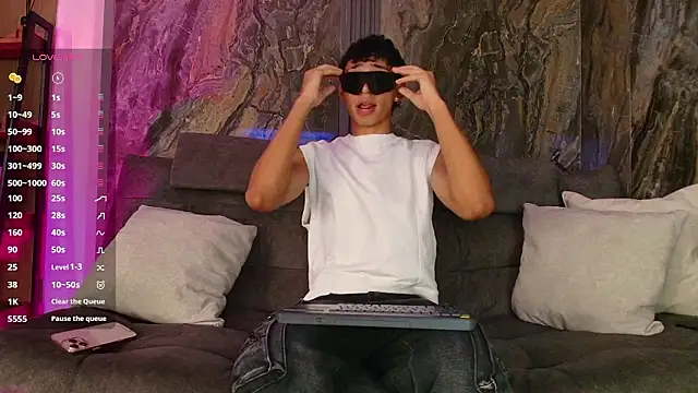 Daviid laidd online show from March 17, 7:39 pm