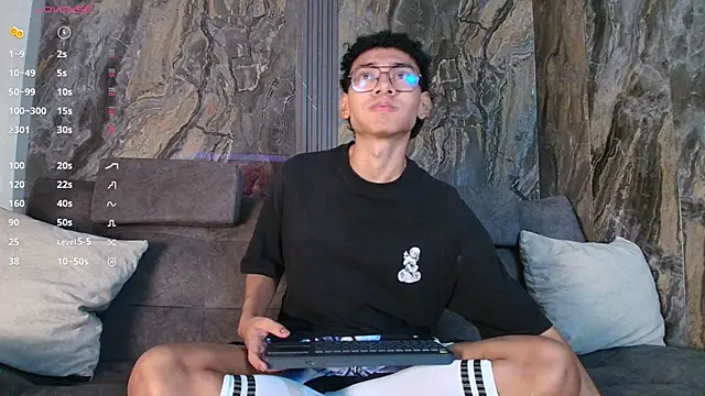 Daviid laidd online show from February 25, 9:09 am