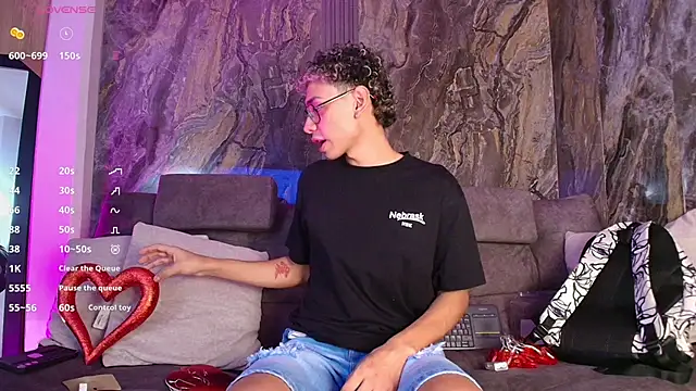 Daviid laidd online show from February 11, 7:36 pm