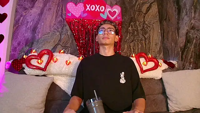 Daviid laidd online show from February 13, 8:03 am