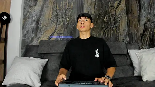 Daviid laidd online show from March 28, 8:21 pm