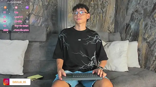 Daviid laidd online show from December 19, 7:38 pm