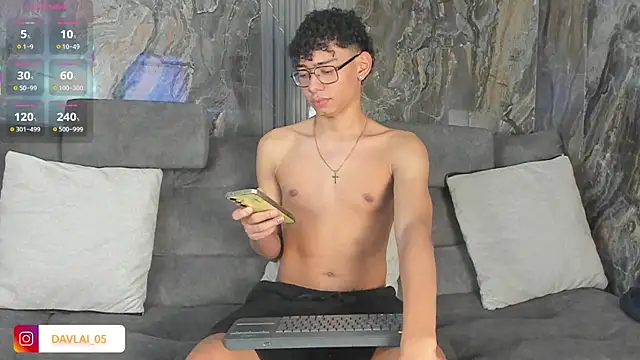 Daviid laidd online show from November 20, 9:15 pm