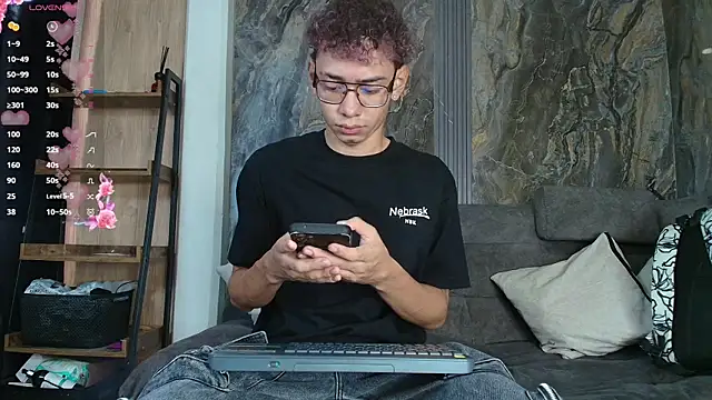 Daviid laidd online show from February 20, 7:49 pm