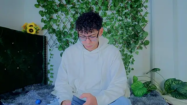 Daviid laidd online show from November 12, 10:02 pm