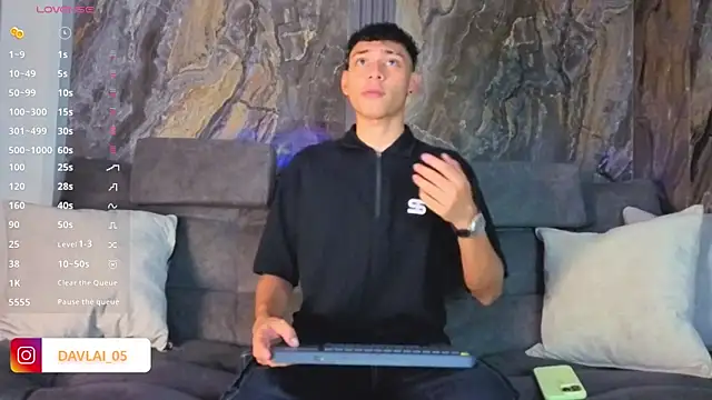 Daviid laidd online show from April 17, 8:22 pm