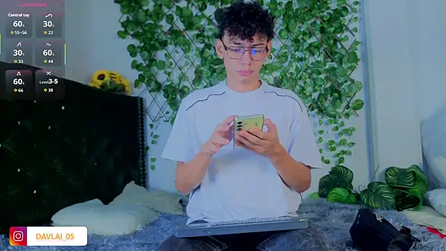 Daviid laidd online show from November 17, 1:15 pm