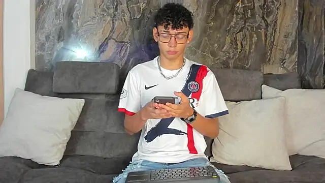 Daviid laidd online show from December 16, 7:40 pm