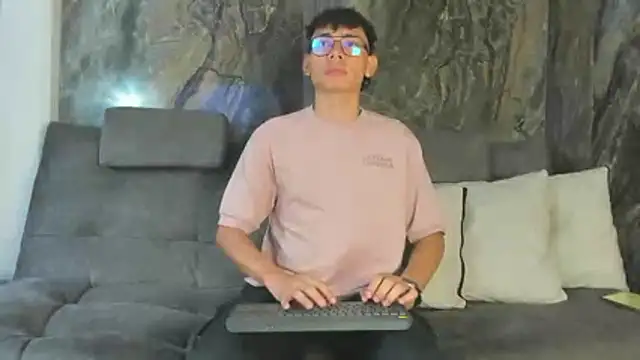 Daviid laidd online show from December 15, 7:31 pm