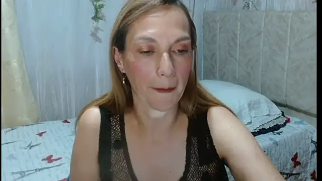 italagomez  online show from March 13, 11:05 pm