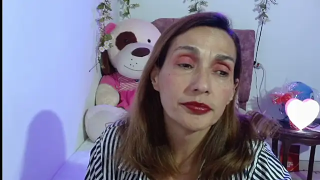 italagomez  online show from November 20, 11:58 pm