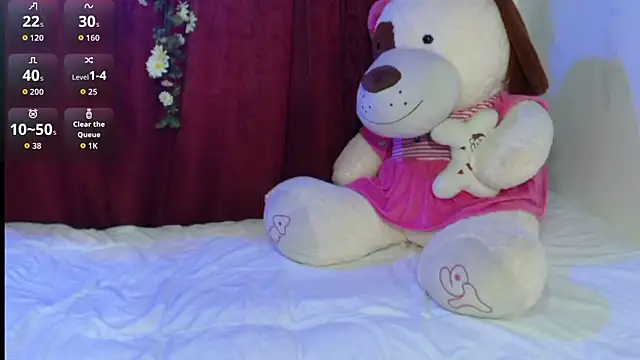 italagomez  online show from March 15, 9:55 pm