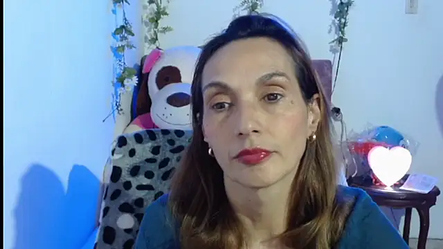 italagomez  online show from November 14, 12:25 am