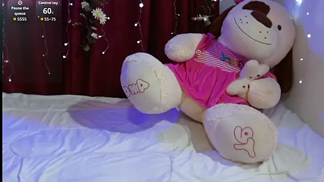 italagomez  online show from March 17, 12:57 am