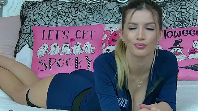 Snapshot of IvySamek chatting on October 30, 6:16 pm IvySamek online show from October 30, 6:16 pm