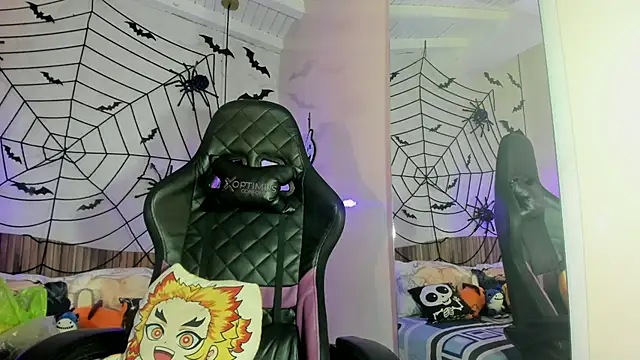 IamNayuta online show from October 25, 7:36 pm