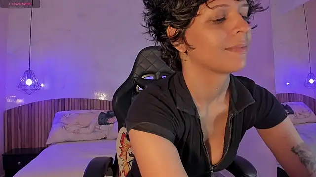 IamNayuta online show from March 31, 8:00 pm