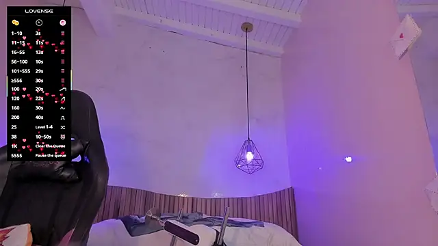 IamNayuta online show from February 24, 8:26 am