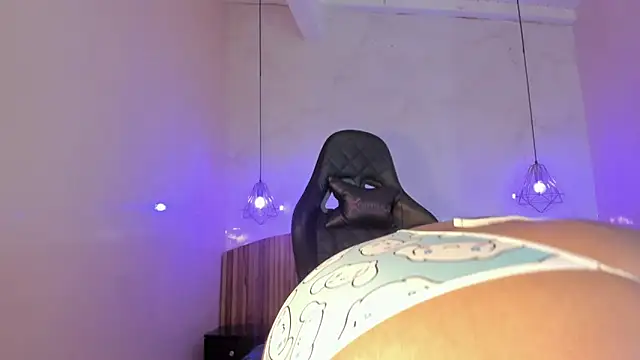 IamNayuta online show from February 4, 3:12 am