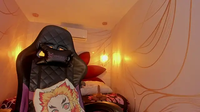 IamNayuta online show from February 4, 8:37 pm