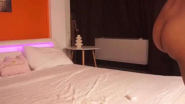 AshaYuva online show from February 6, 9:22 pm