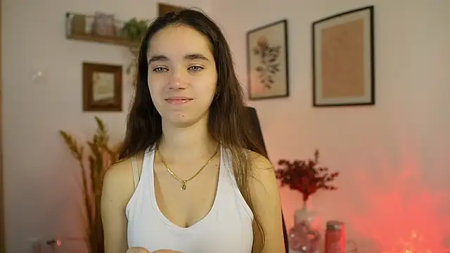 Snapshot of Gia_Paige18 chatting on October 5, 8:16 am Gia Paige18 online show from October 5, 8:16 am