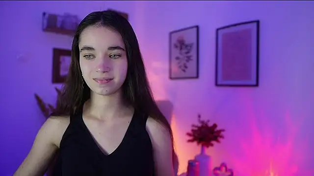 Snapshot of Gia_Paige18 chatting on November 9, 2:54 pm Gia Paige18 online show from November 9, 2:54 pm