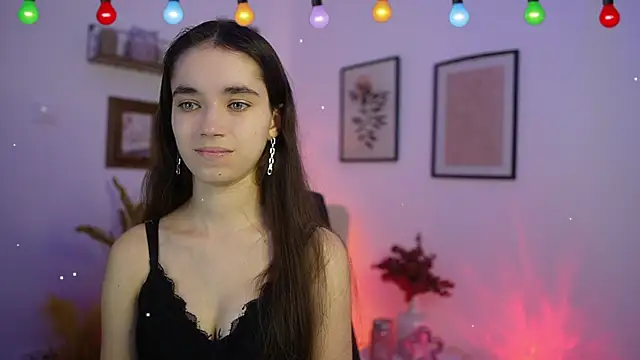 Gia Paige18 online show from December 21, 2:08 pm