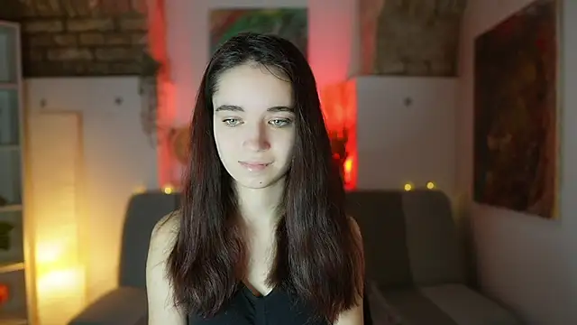 Snapshot of Gia_Paige18 chatting on March 2, 8:05 am Gia Paige18 online show from March 2, 8:05 am