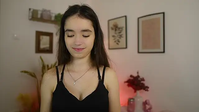 Gia Paige18 online show from February 18, 7:21 pm