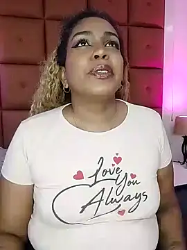 ELLA KELLY online show from March 5, 12:02 pm