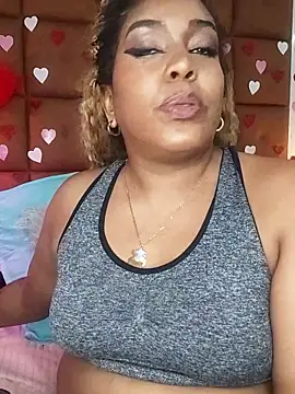 ELLA KELLY online show from March 3, 1:51 pm