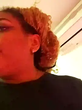 ELLA KELLY online show from February 12, 11:10 am