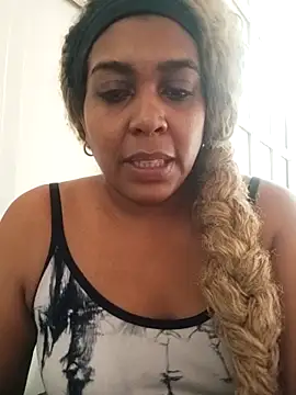 ELLA KELLY online show from December 20, 1:14 pm