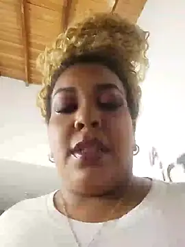 ELLA KELLY online show from February 7, 11:51 am