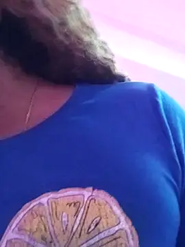 ELLA KELLY online show from March 4, 11:51 am