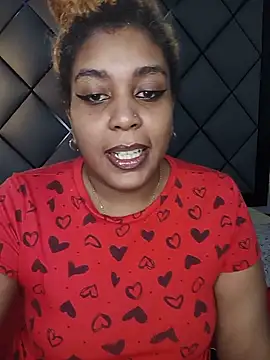 ELLA KELLY online show from May 18, 11:59 am