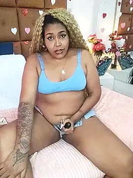 ELLA KELLY online show from February 17, 11:51 am