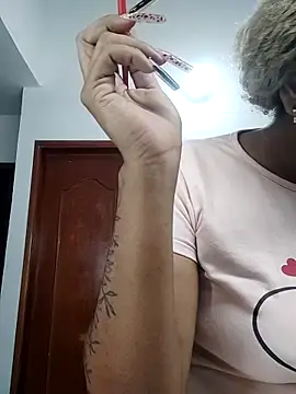 ELLA KELLY online show from December 16, 11:47 am