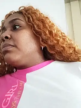 ELLA KELLY online show from March 31, 1:13 pm