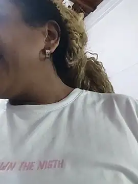 ELLA KELLY online show from November 11, 11:38 am